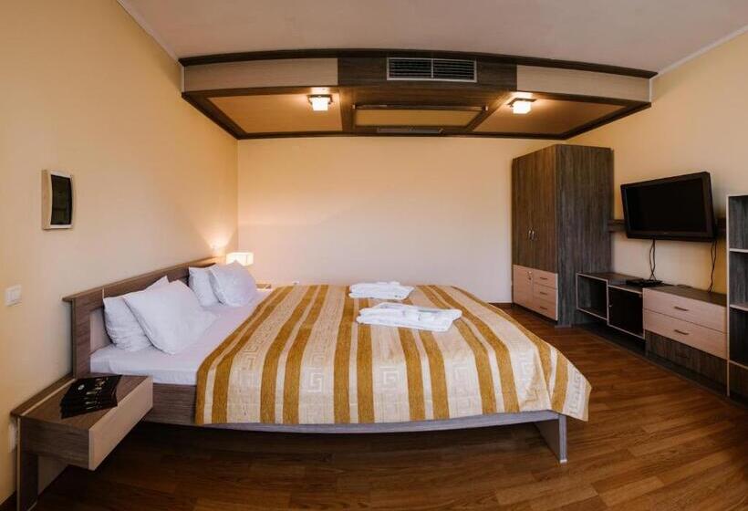 컴포트 룸, Apart Hotel Chale Graal