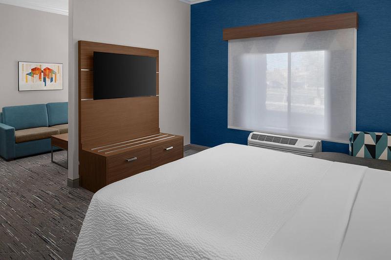 اتاق اکونومی,  C Hotels International 