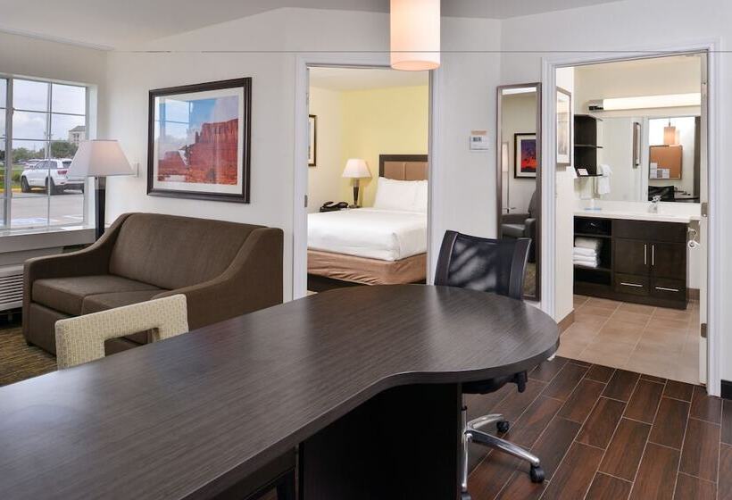 스위트, Candlewood Suites Beaumont, An Ihg