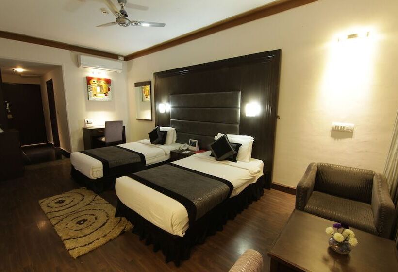 수피리어 룸, Pride Surya Mountain Resort Dharamshala