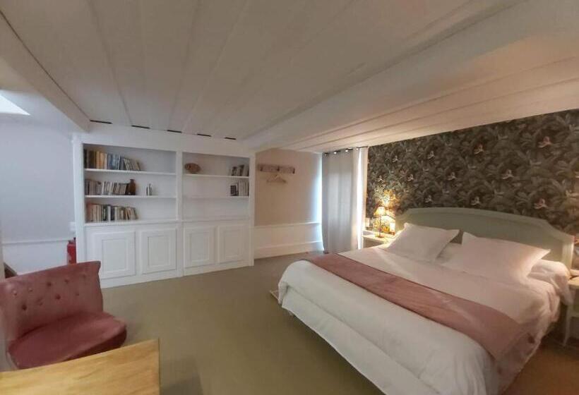 Классический Номер, Les Chambres Du Château Du Rozel