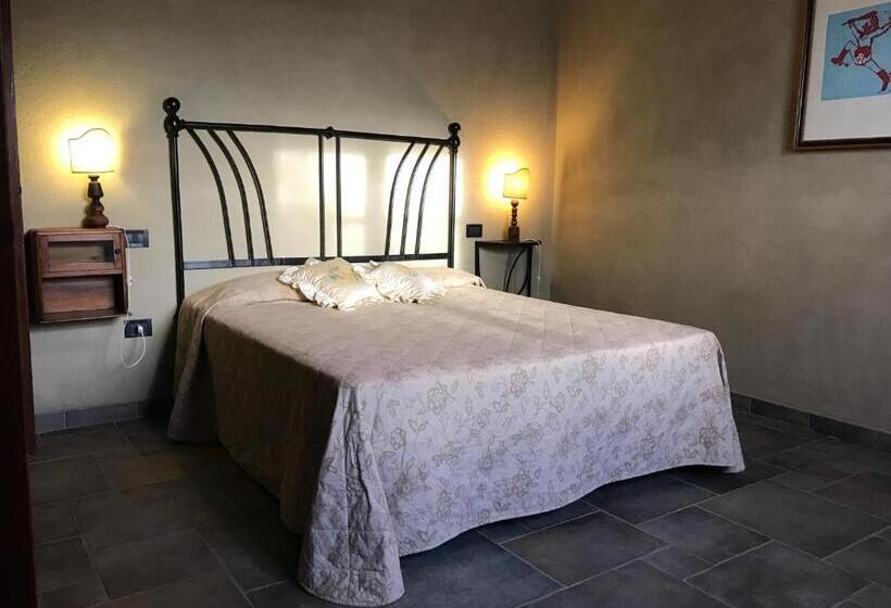 شقة غرفة واحدة, Casale San Giovanni