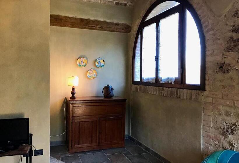 شقة غرفتين, Casale San Giovanni