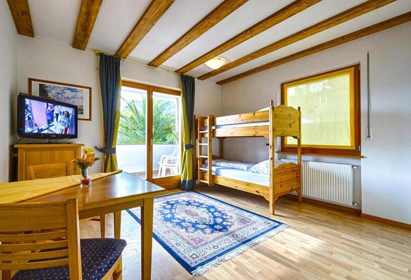 Апартаменты 1 Спальня, & Residenz Traubenheim