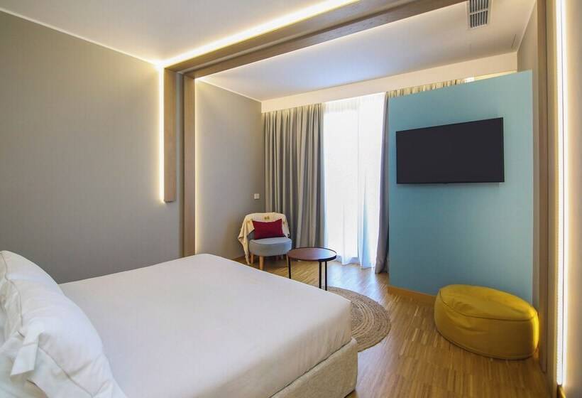 小型套房带海景, Vlora Priam Affiliated by Meliá