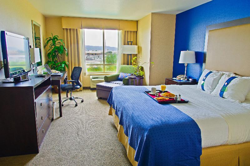 חדר אקזקיוטיב חדר קינג, Holiday Inn & Suites Phoenix Airport, An Ihg