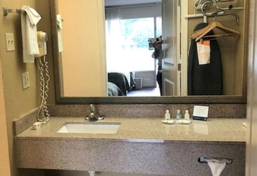חדר סטנדרט נוף לבריכה, Quality Inn Alachua  Gainesville Area