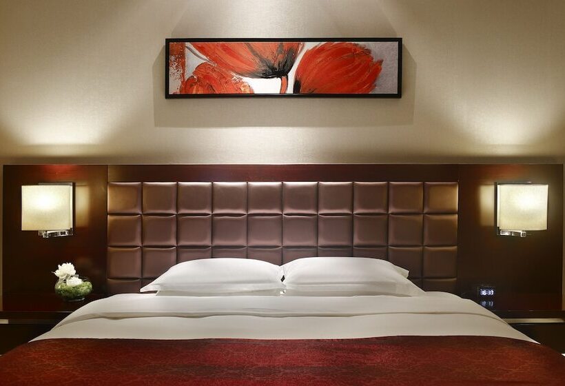비즈니스룸, The Qube Hotel Shanghai  Close To Pudong International Airport And Disney Land