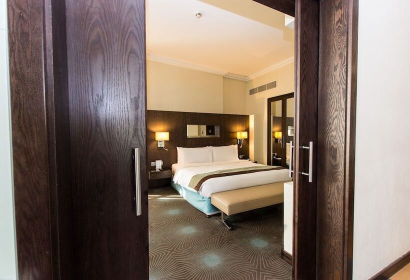 Люкс, Holiday Inn Abu Dhabi, An Ihg