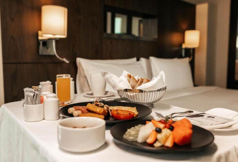 Номер Стандарт, Holiday Inn Abu Dhabi, An Ihg