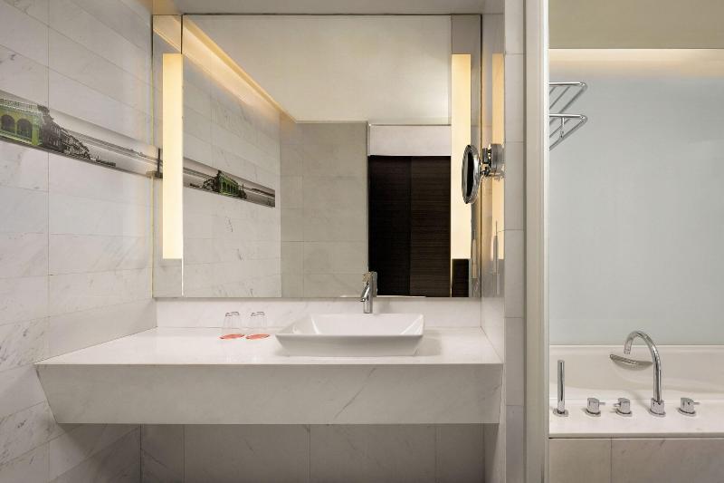 Номер Клуб Кровать Кинг, Le Méridien Xiamen