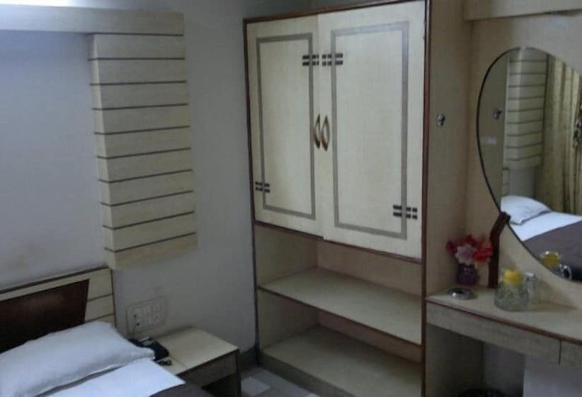 Номер Deluxe, Sea Lord