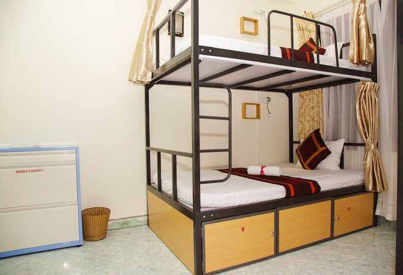 Vuode Makuusalissa, Hanoi City Backpackers Hostel