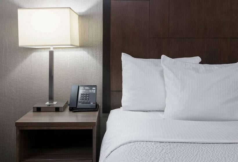 Семейный Номер Deluxe, La Quinta By Wyndham Fairbanks Airport