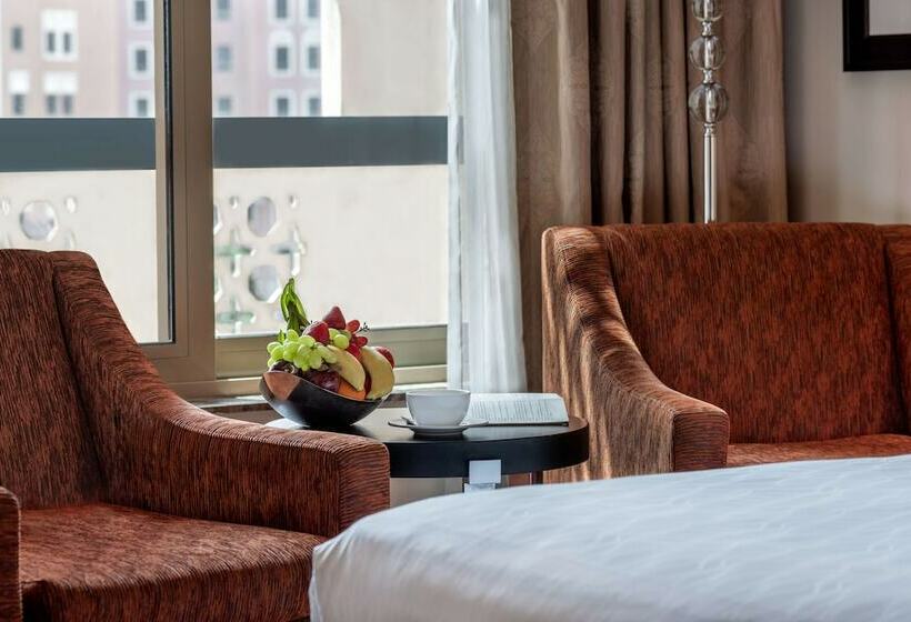 Номер Executive, Oaks Ibn Battuta Gate Dubai