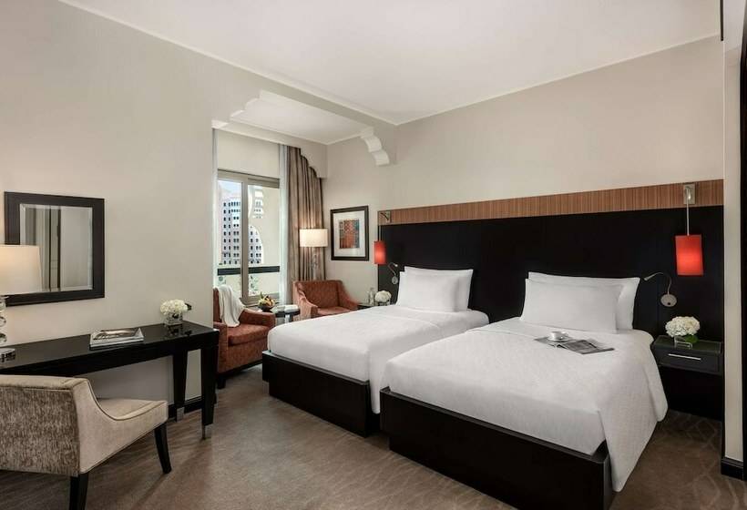 Номер Премиум, Oaks Ibn Battuta Gate Dubai