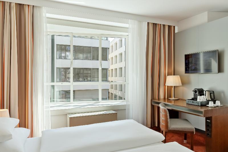 Номер Superior, Rocky Plaza Hotel Padang