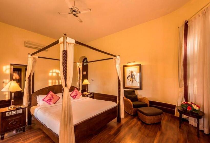 Quarto Standard Cama King, Royal Orchid Brindavan Garden Mysore