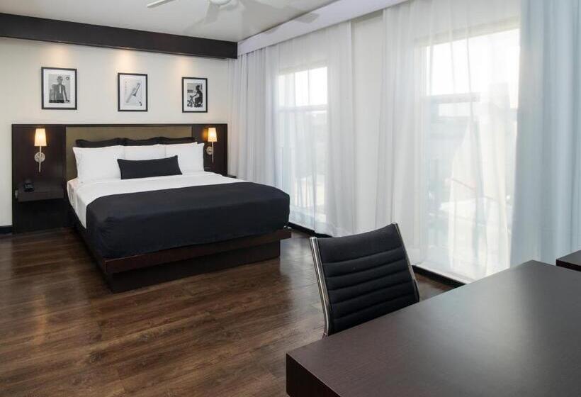 Люкс Вид на Город, S Hotel Kingston