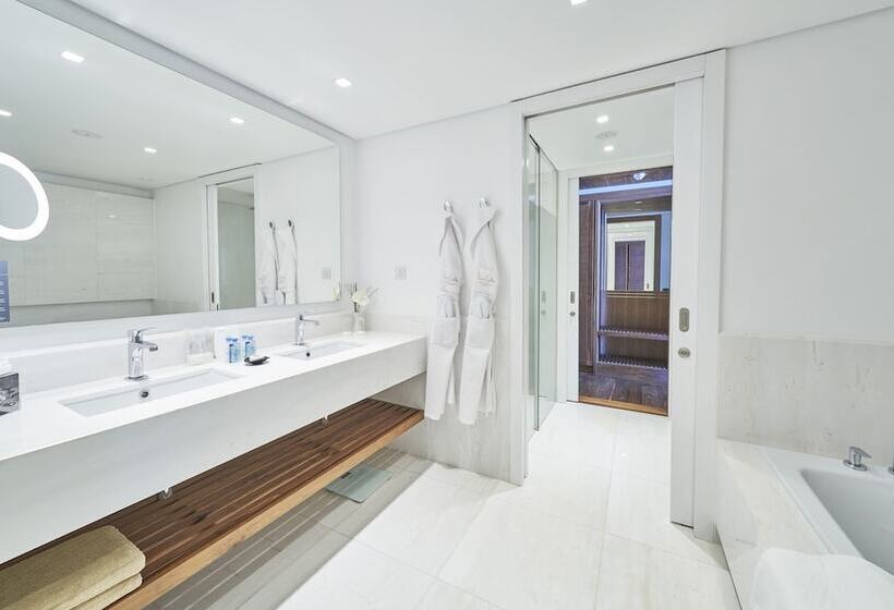 스위트, Les Suites At The Cliff Bay   Portobay
