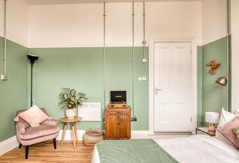Номер Стандарт, Ph Hostel Birmingham