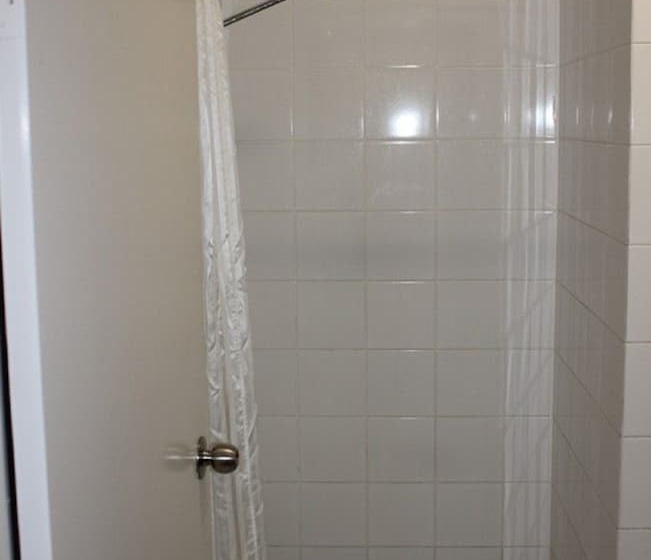 Quarto Estandar Banheiro Compartilhado, Bohemia Resort Cairns