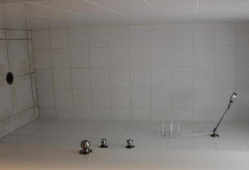 Quarto Familiar Banheiro Compartilhado, Bohemia Resort Cairns