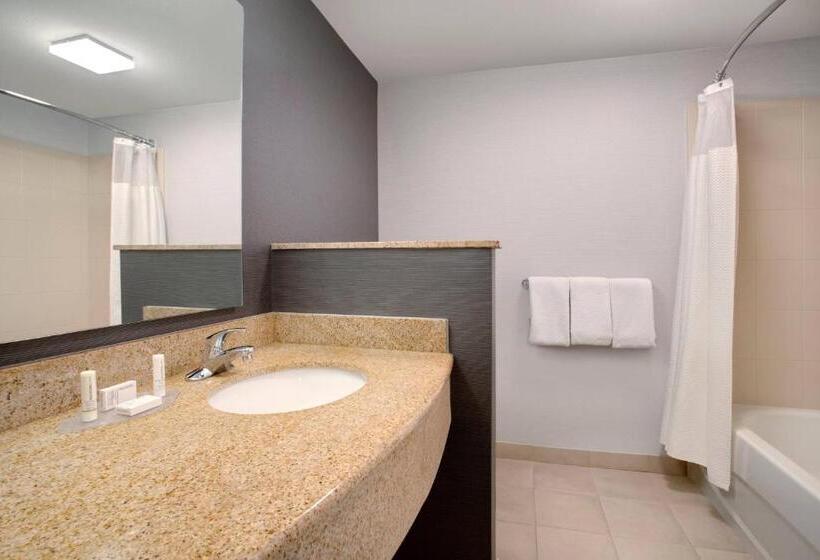 חדר סטנדרט עם מרפסת, Courtyard Fort Lauderdale Sw Miramar