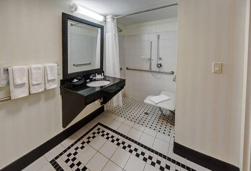 스탠다드 스튜디오, Fairfield Inn And Suites By Marriott Naples