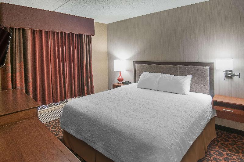 Люкс Кровать Кинг, Hampton Inn Deadwood At Tin Lizzie Gaming Resort