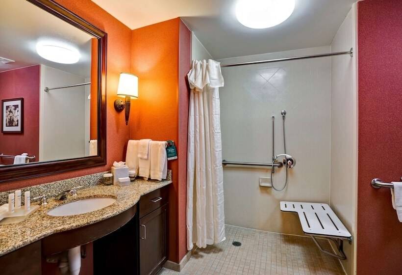 适合残疾人士使用的套间, Homewood Suites Fredericksburg