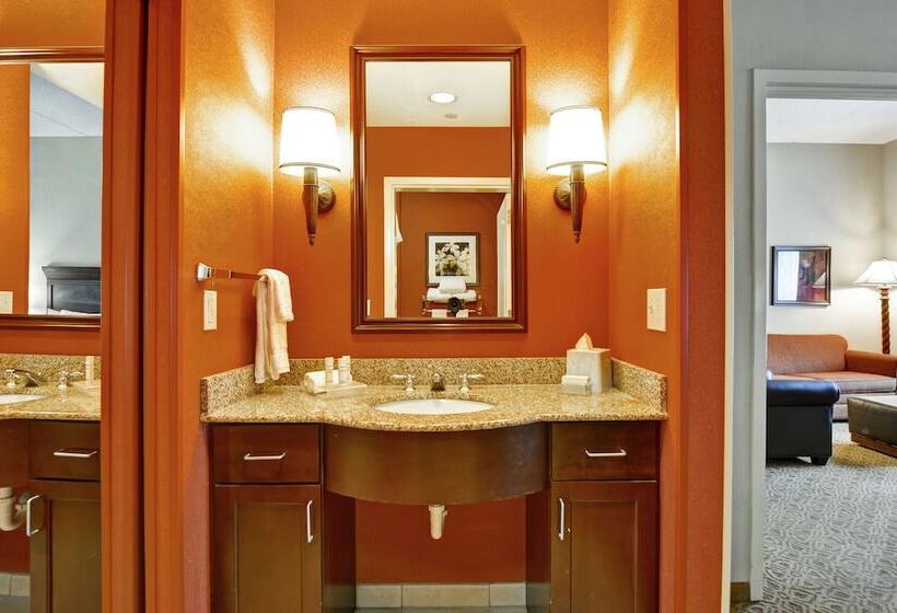 适合残疾人士使用的套间, Homewood Suites Fredericksburg