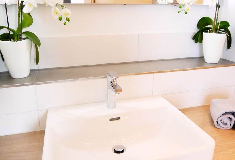 Номер Deluxe, Kohlers Hotel Engel