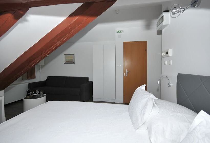 스탠다드 룸, Heritage Hotel Vila Sikaa