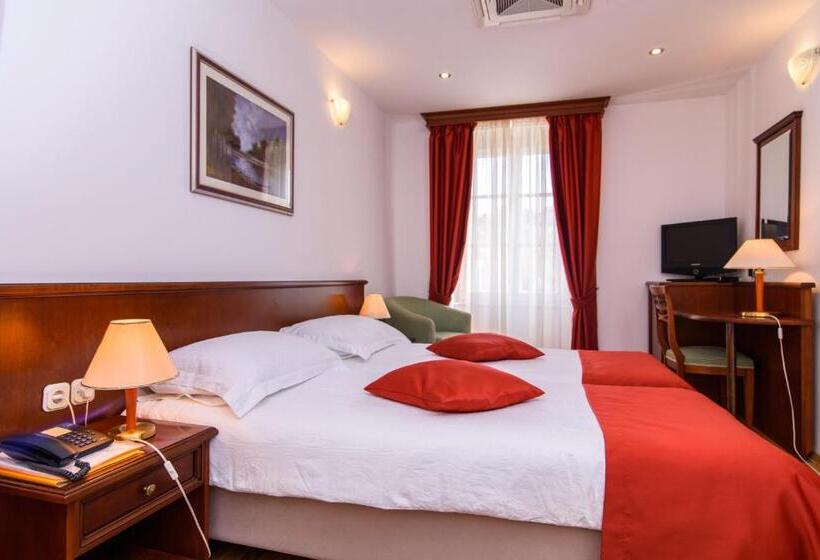 수피리어 룸, Heritage Hotel Vila Sikaa