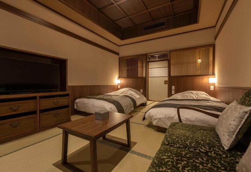 Quarto Estandar Vista Jardim, Yukairo Kikuya