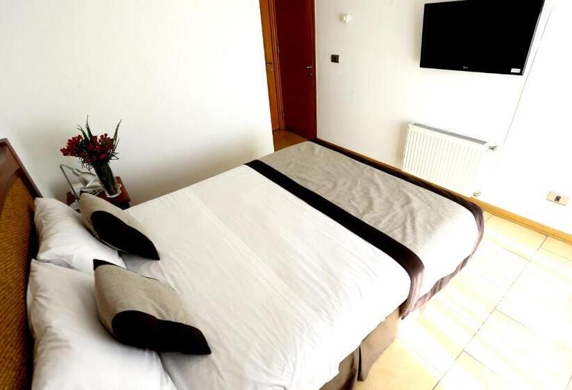 침실 1개 이그제큐티브 아파트, Versalles Suites