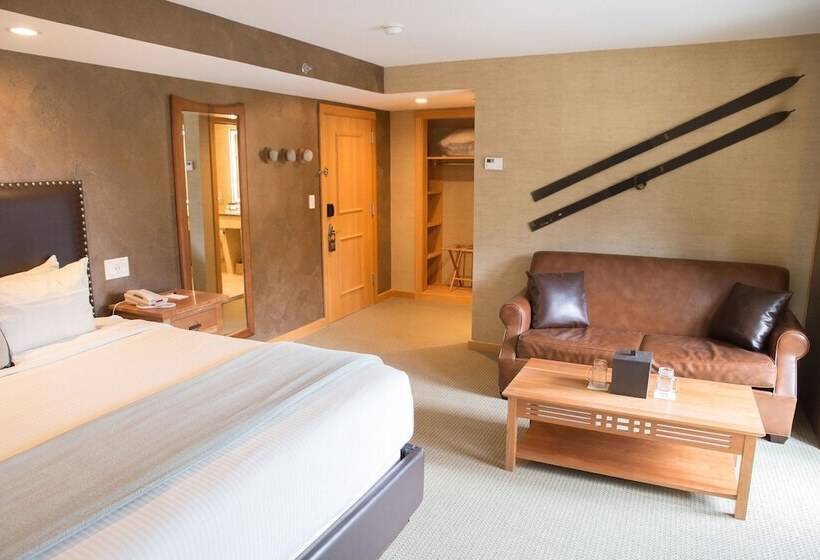 Номер Deluxe, Golden Arrow Lakeside Resort