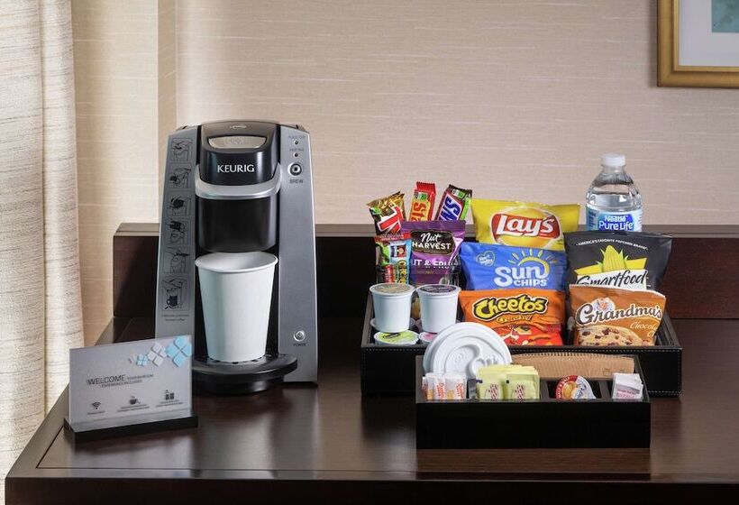 Номер Премиум, Hilton Garden Inn Lakewood
