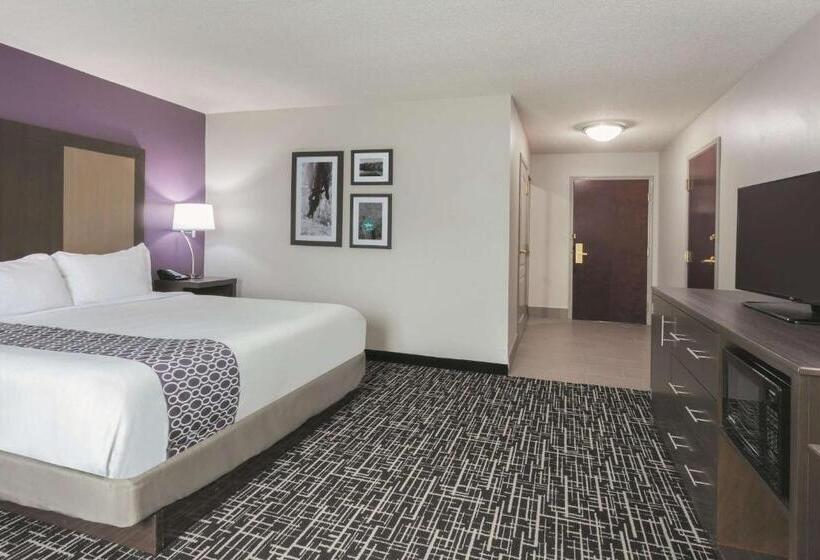 Номер Стандарт Кровать Кинг Адаптированный для Инвалидов, La Quinta Inn & Suites By Wyndham Covington