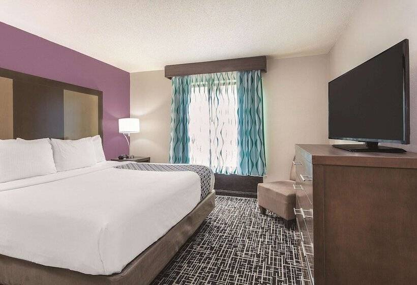 Люкс, La Quinta Inn & Suites By Wyndham Covington