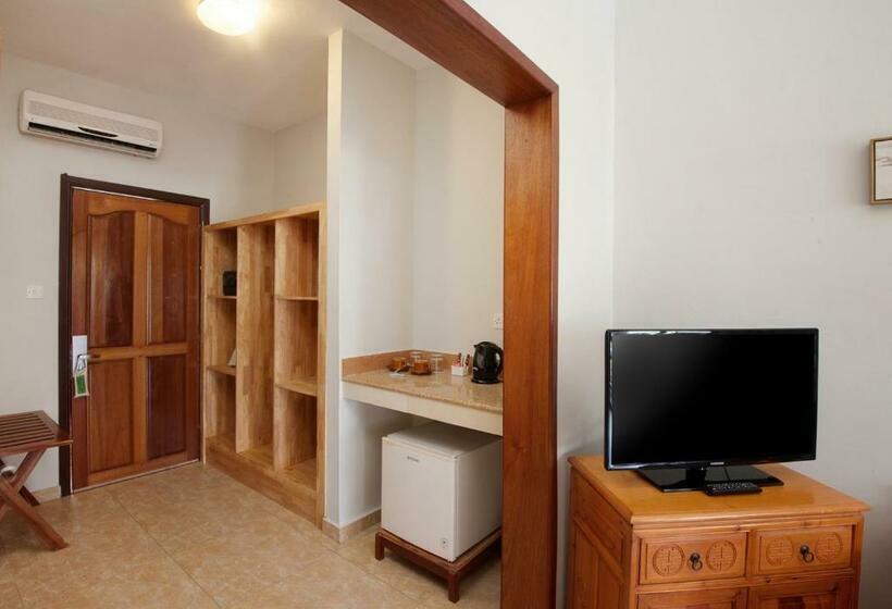 اتاق استاندارد با چشم‌انداز باغ, Le Palmiste Resort & Spa