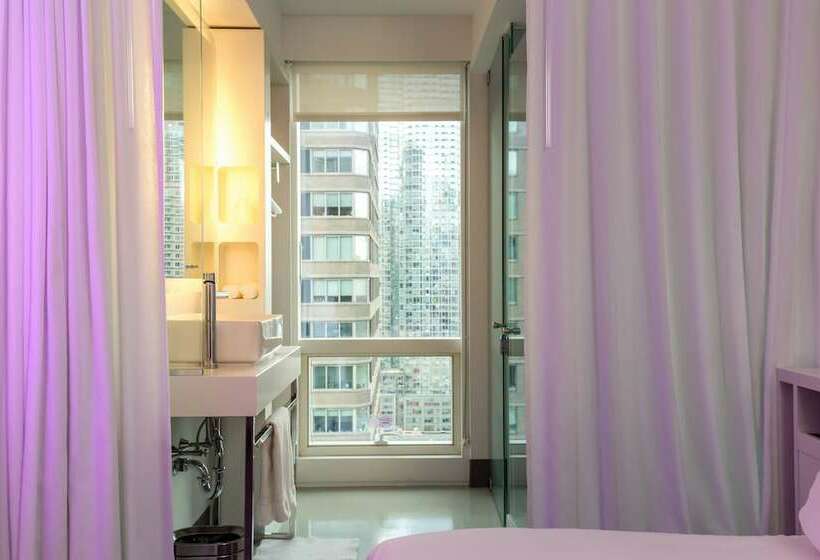 اتاق استاندارد, Yotel New York Times Square