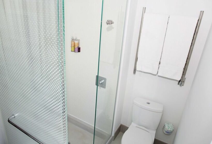 کابین, Yotel New York Times Square