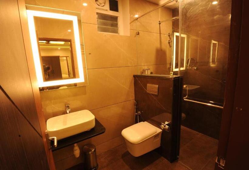 バルコニー付きスタンダードステューディオ, Mc Suites Mysuru