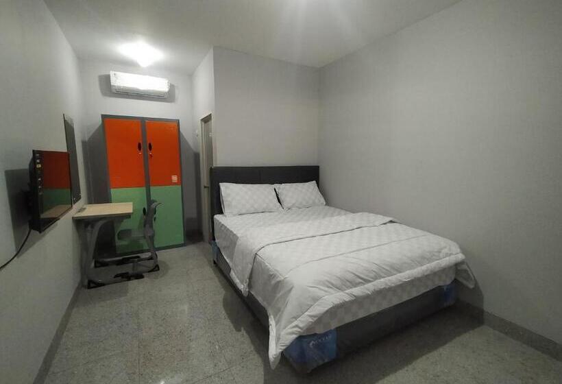 Номер Deluxe, Brilliant Residence Gading Serpong Redpartner