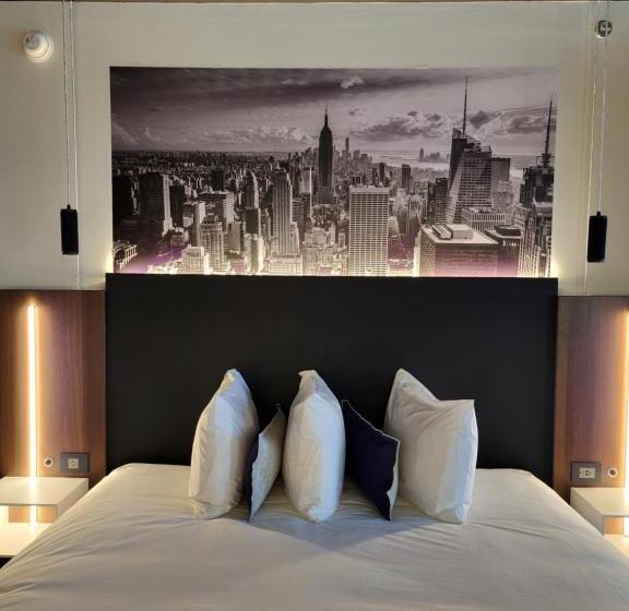 Номер Superior Кровать Кинг, Grand Hotel Times Blainville Mirabel
