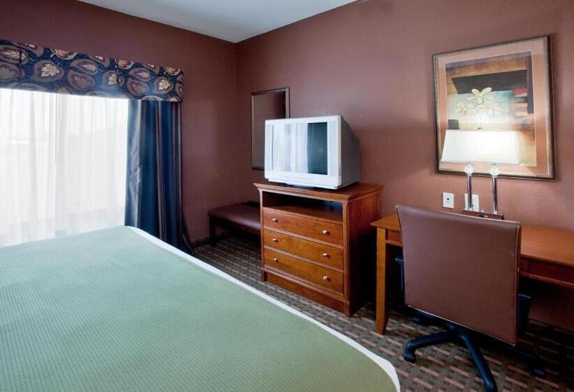 Номер Стандарт, Holiday Inn Express Hotel & Suites Suffolk, An Ihg