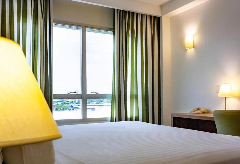 Номер Стандарт Кровать Кинг Адаптированный для Инвалидов, Holiday Inn Manaus, An Ihg