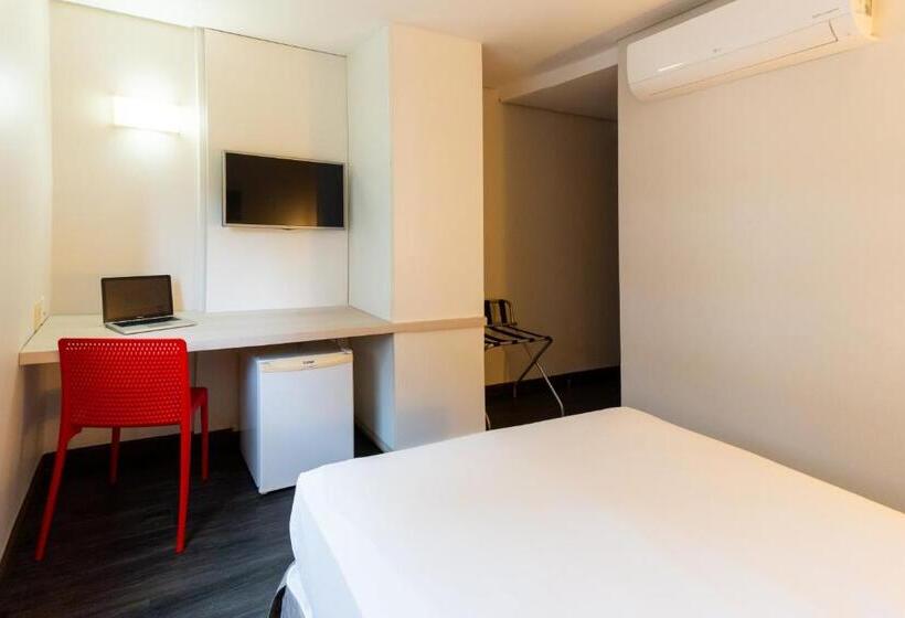 Трехместный Номер Superior, Ibis Styles Belem Nazare